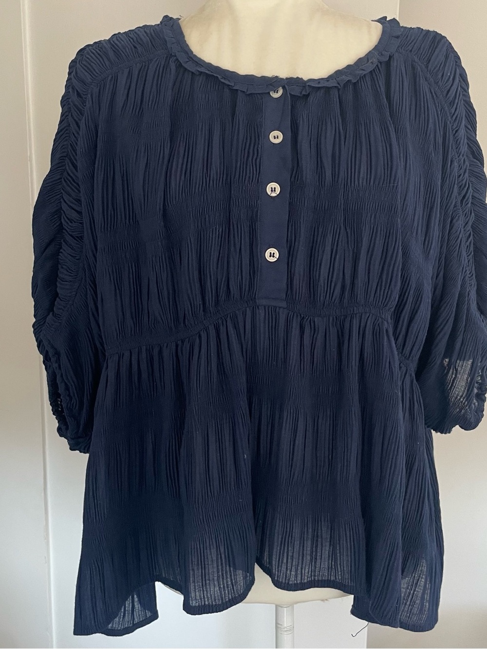 Max Studio Gauze Textured Puff Sleeve Top size Med
